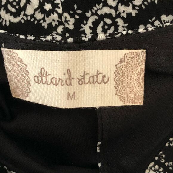 Altar’d State Black and White Sleeveless Choker Collar Dress Open Back M - Picture 10 of 11